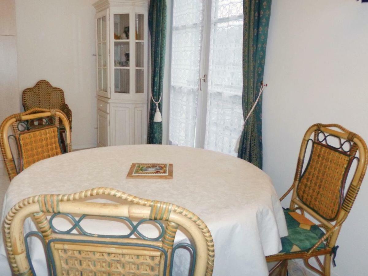 Les Fontaines Saint Leonard Apartamento Honfleur Exterior foto