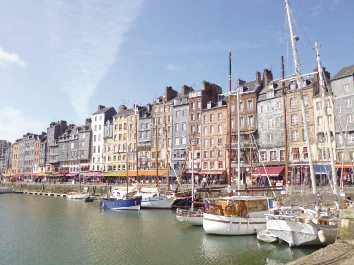 Les Fontaines Saint Leonard Apartamento Honfleur Exterior foto